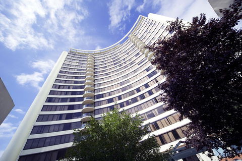 BreakFree Capital Tower Apartments - Tourism Cairns 1
