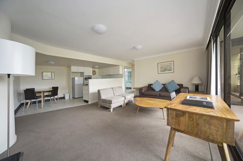 BreakFree Capital Tower Apartments - Tourism Cairns 26