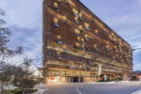 Canberra Luxury Apartment 3 - Tourism Cairns 5