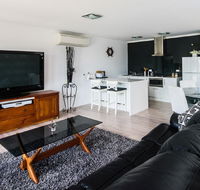 Lure Bed and Breakfast - Tourism Cairns