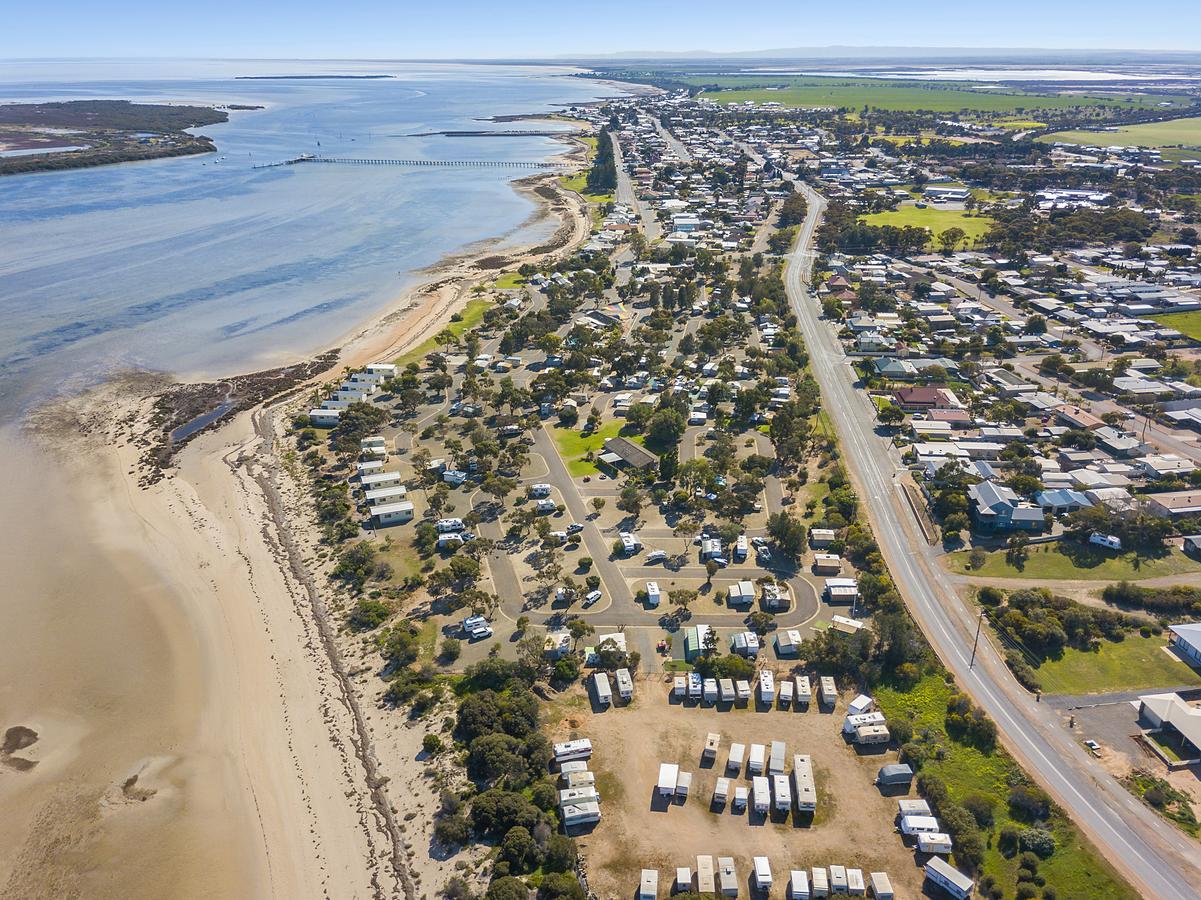 Port Broughton SA Tourism Cairns