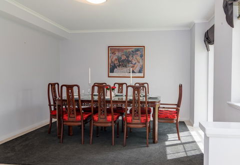 Port Adelaide Harbourside House - Tourism Cairns 5