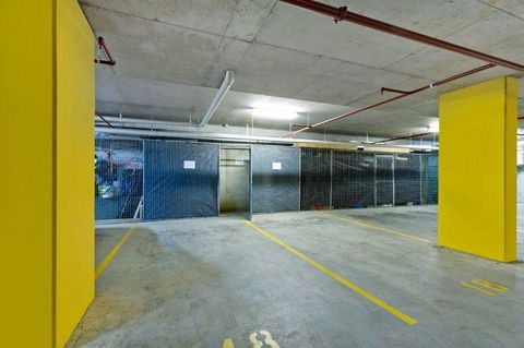 Lakeside Waterfront Apartment The Entrance - Tourism Cairns 12