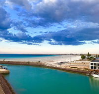 Ocean View Luxury Apartment  Suite - Tourism Cairns