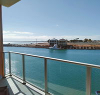 Wallaroo Marina Executive Apartments - Tourism Cairns