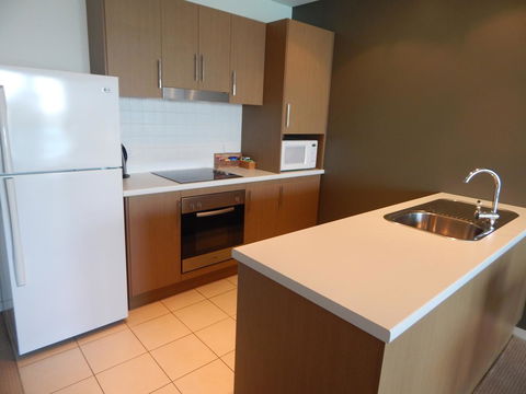 Wallaroo Marina Executive Apartments - Tourism Cairns 11