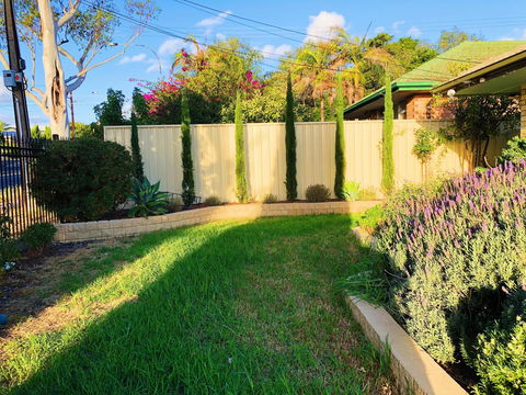 Beautiful Garden House - Tourism Cairns 8