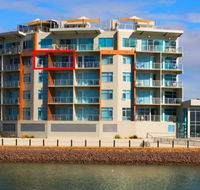 Wallaroo Marina Luxury Apartment - Tourism Cairns
