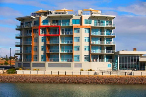 Wallaroo Marina Luxury Apartment - Tourism Cairns 0
