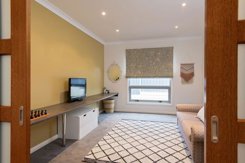 Boutique Getaway On Wright - Tourism Cairns 14