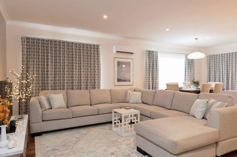 Boutique Getaway On Wright - Tourism Cairns 3