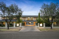 Book North Wagga Accommodation Vacations Tourism Cairns Tourism Cairns