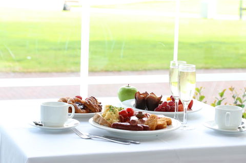 Stamford Grand Adelaide - Tourism Cairns 8