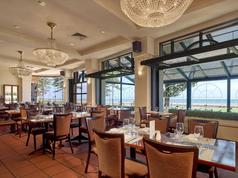 Stamford Grand Adelaide - Tourism Cairns 15