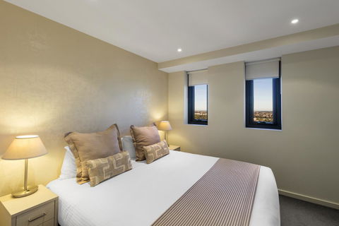 IStay Precinct Adelaide - Tourism Cairns 10