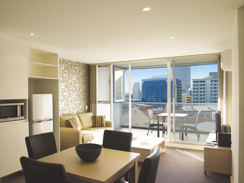 IStay Precinct Adelaide - Tourism Cairns 23