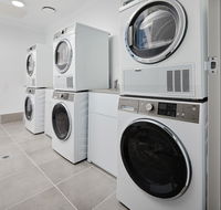 Charlestown Executive Apartments - Tourism Cairns