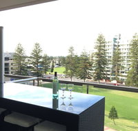 Beachside Luxury getaway in Glenelg - Tourism Cairns