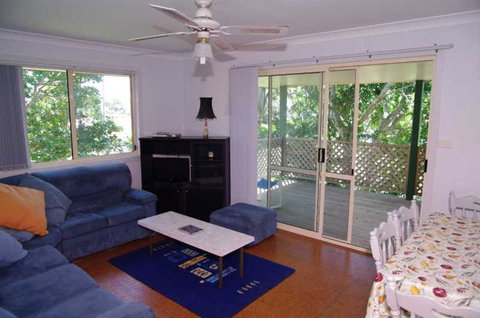 Bellhaven 1, 17 Willow Street - Tourism Cairns 1