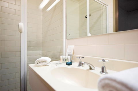 Adelaide Paringa - Tourism Cairns 14