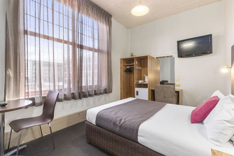 Adelaide Paringa - Tourism Cairns 3