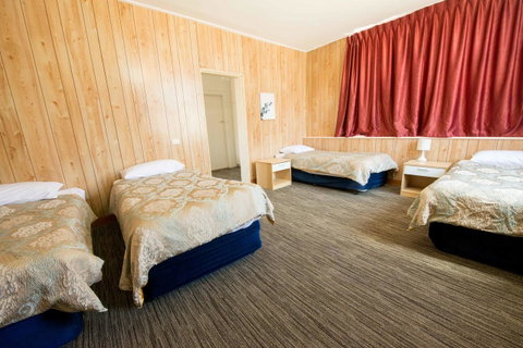 Jacksons Motor Inn - Tourism Cairns 10