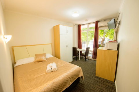Jacksons Motor Inn - Tourism Cairns 8