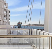 Glenelg Seaside Apartment - Tourism Cairns