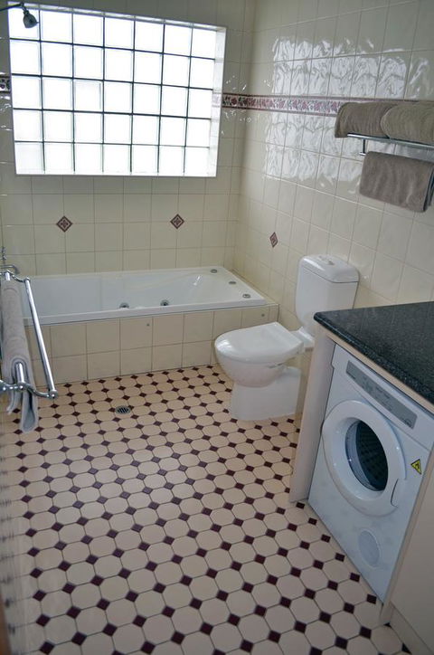 Arkana Motor Inn & Terrace Apartments - Tourism Cairns 32