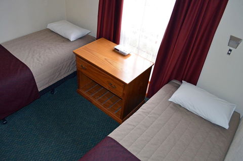 Arkana Motor Inn & Terrace Apartments - Tourism Cairns 27