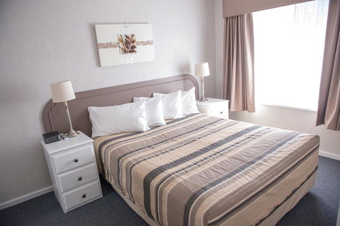 Arkana Motor Inn & Terrace Apartments - Tourism Cairns 20
