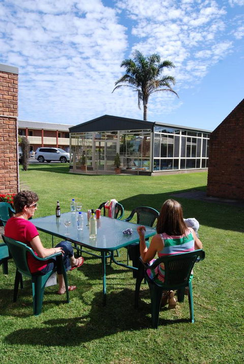 Arkana Motor Inn & Terrace Apartments - Tourism Cairns 12