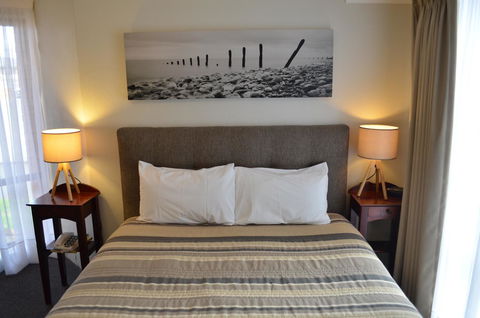 Arkana Motor Inn & Terrace Apartments - Tourism Cairns 5