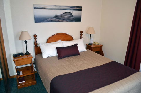 Arkana Motor Inn & Terrace Apartments - Tourism Cairns 14