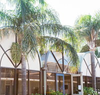 Bay Motel Hotel - Tourism Cairns