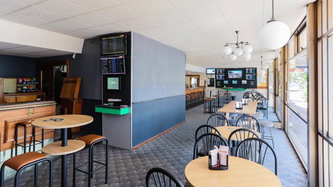 Bay Motel Hotel - Tourism Cairns 15