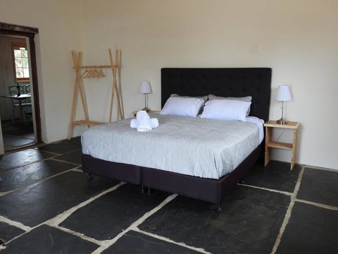 Cooks Cottage - Tourism Cairns 4