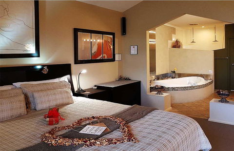 Riverview Rise Retreats - Tourism Cairns 0