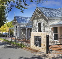 Grandview Homes Accommodation - The Adelaide - Tourism Cairns