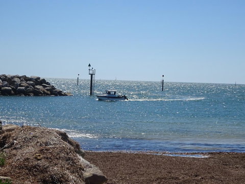 Selene Holiday Apartment @West Beach - Tourism Cairns 11