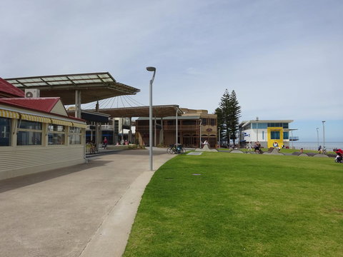 Selene Holiday Apartment @West Beach - Tourism Cairns 28