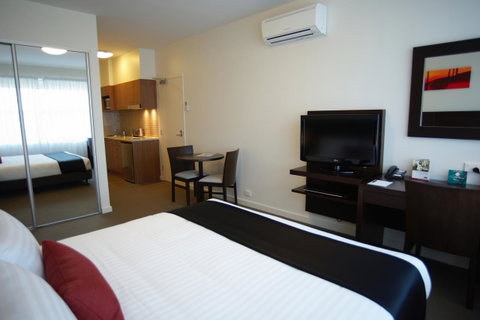 Quest Mawson Lakes - Tourism Cairns 3