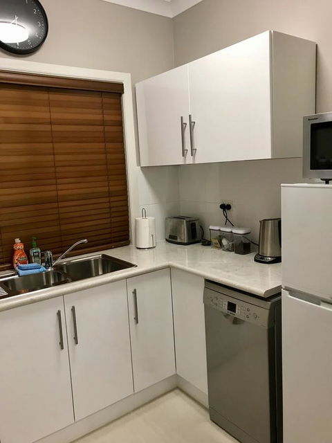 Rezare House Bed & Breakfast - Tourism Cairns 33