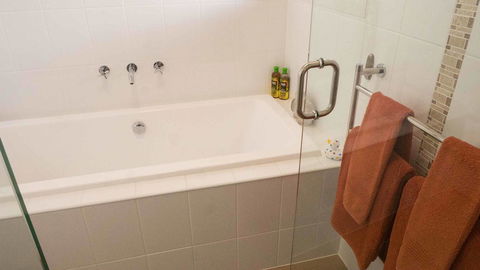 Rezare House Bed & Breakfast - Tourism Cairns 22