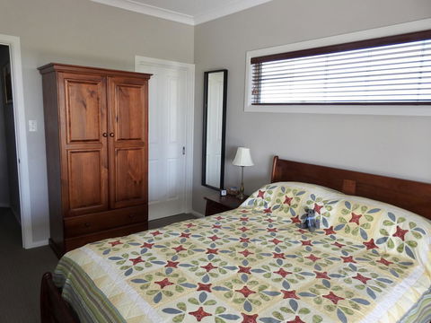 Rezare House Bed & Breakfast - Tourism Cairns 12