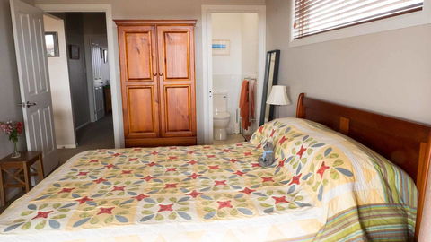 Rezare House Bed & Breakfast - Tourism Cairns 14