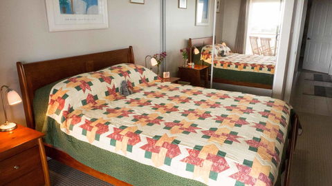 Rezare House Bed & Breakfast - Tourism Cairns 4