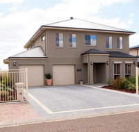 Rezare House Bed  Breakfast - Tourism Cairns