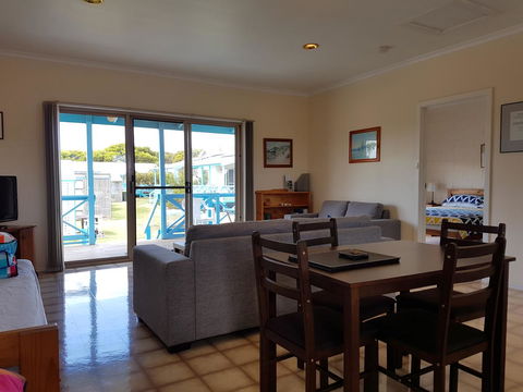 Marion Bay Holiday Villas - Tourism Cairns 15