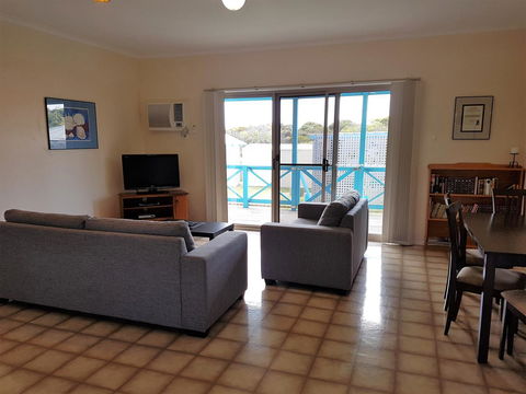 Marion Bay Holiday Villas - Tourism Cairns 1